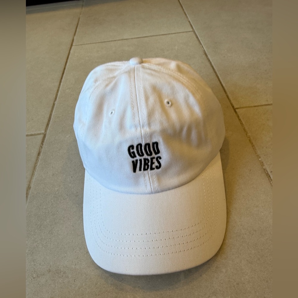 Good Vibes baseball cap
